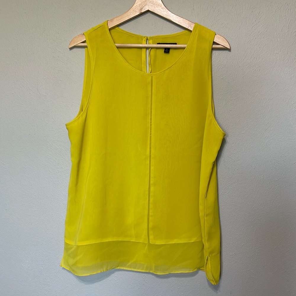 Beautiful Banana Republic Factory sleeveless blouse, chartreuse color in Large.